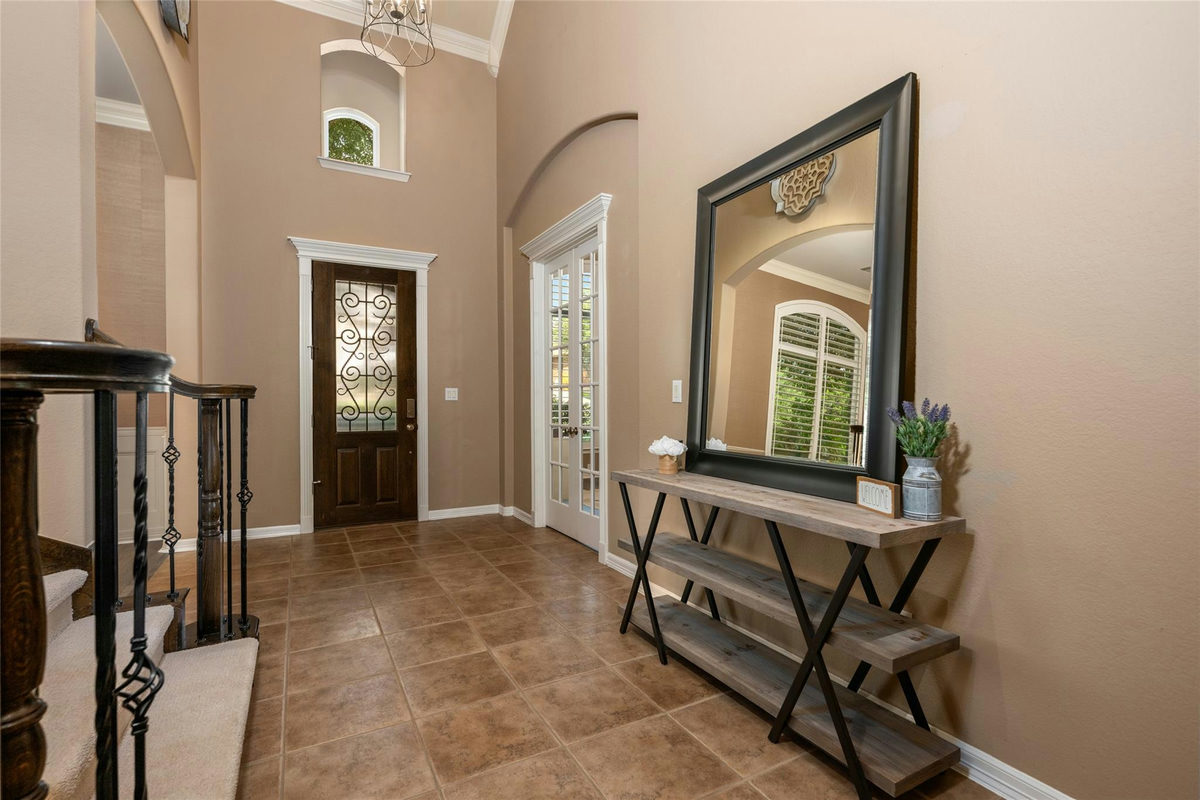 571 Aspen Dr — photo 4
