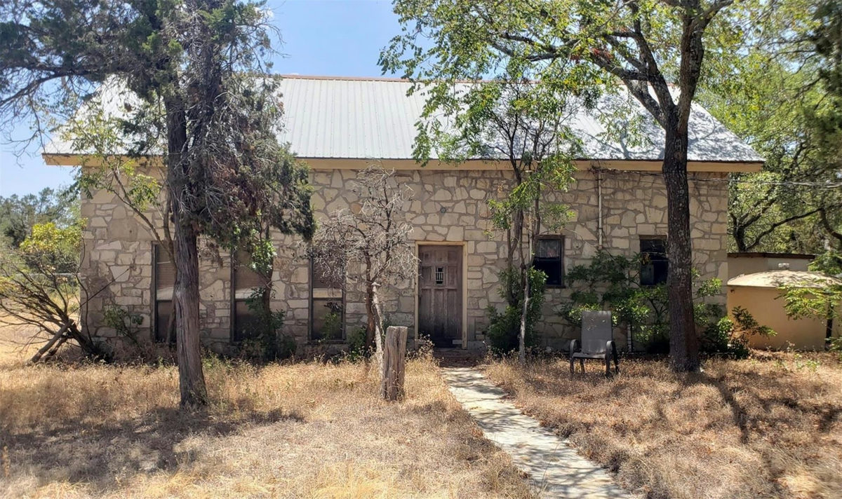 11916 Lime Creek Rd — exterior