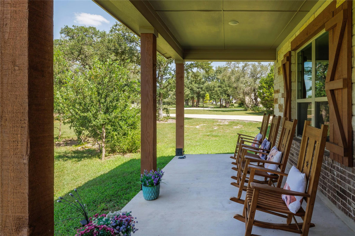121 Esperanza Petal Pass — photo 4
