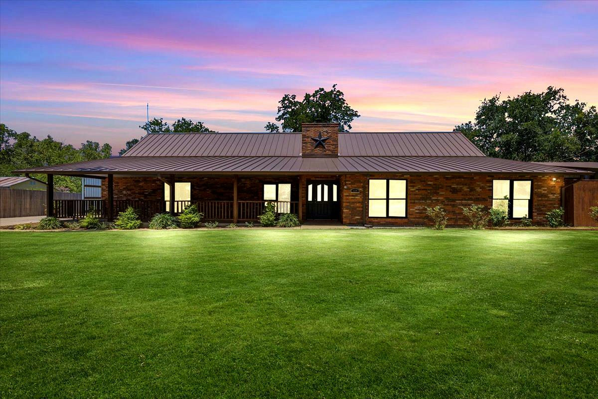 154 Shoreline Dr — exterior