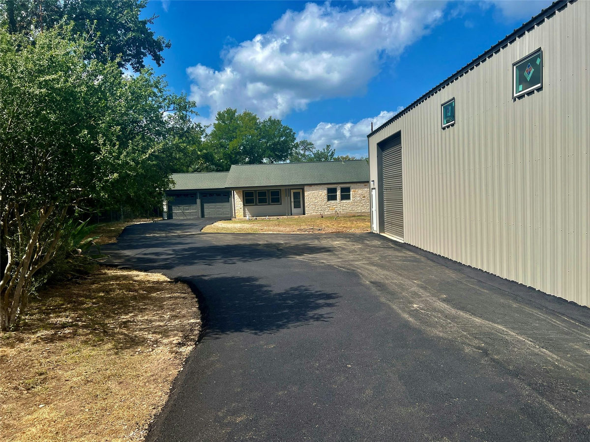 16001 AWALT Dr — exterior