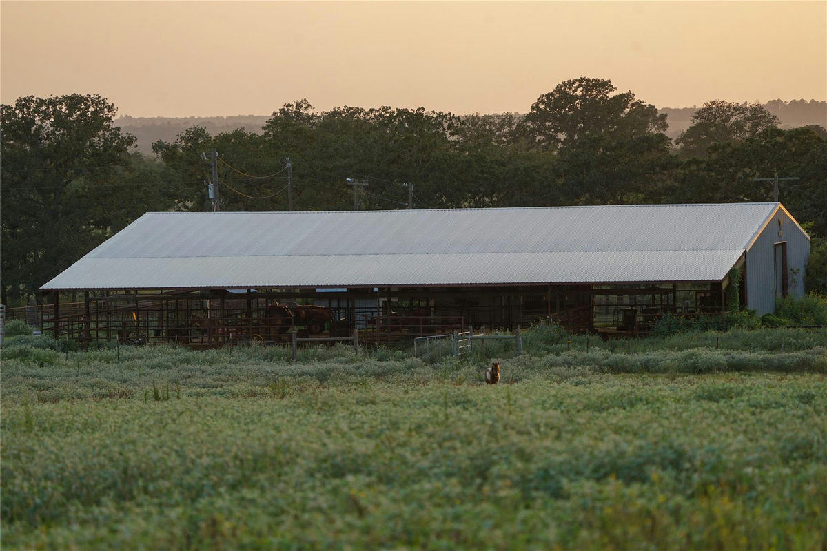 4504 State Highway 304 — photo 3
