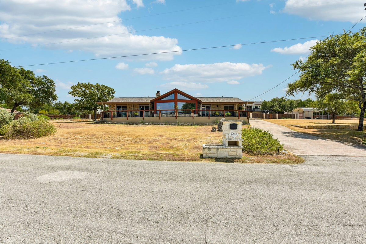 20923 Oak Dale Dr — photo 2