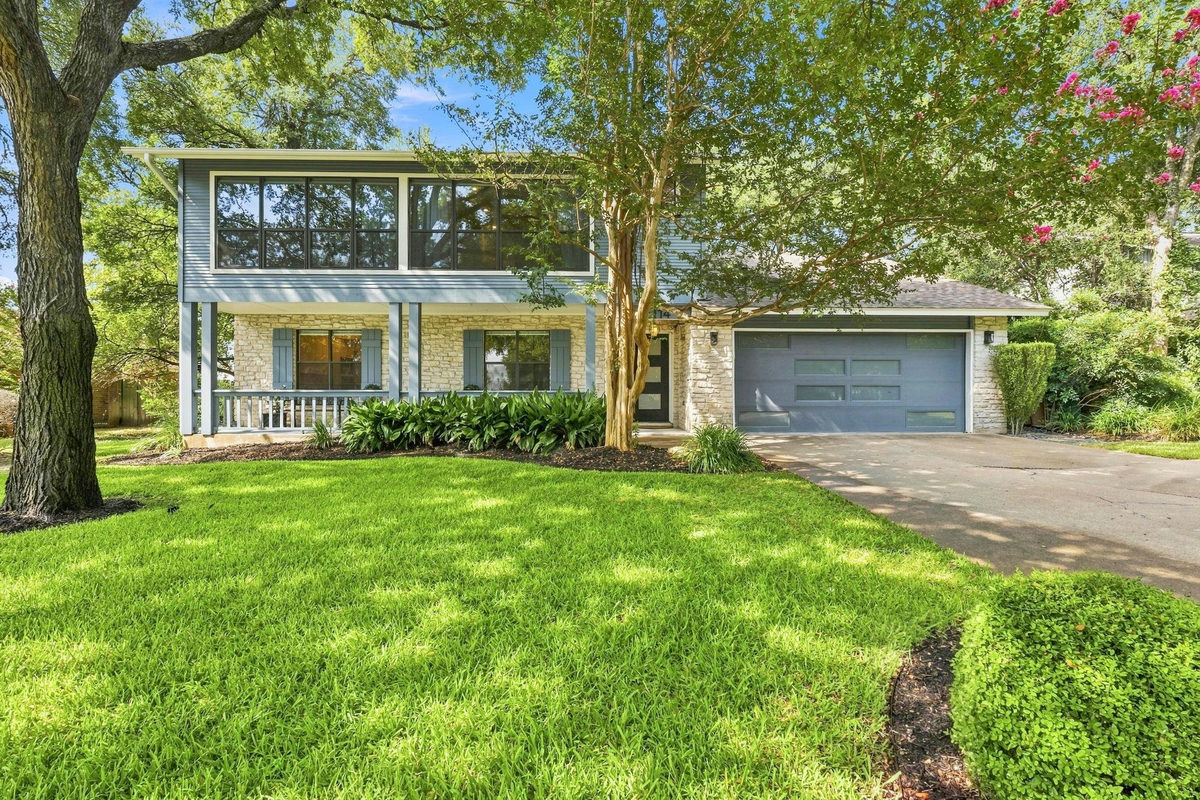 2114 Wychwood Dr — exterior