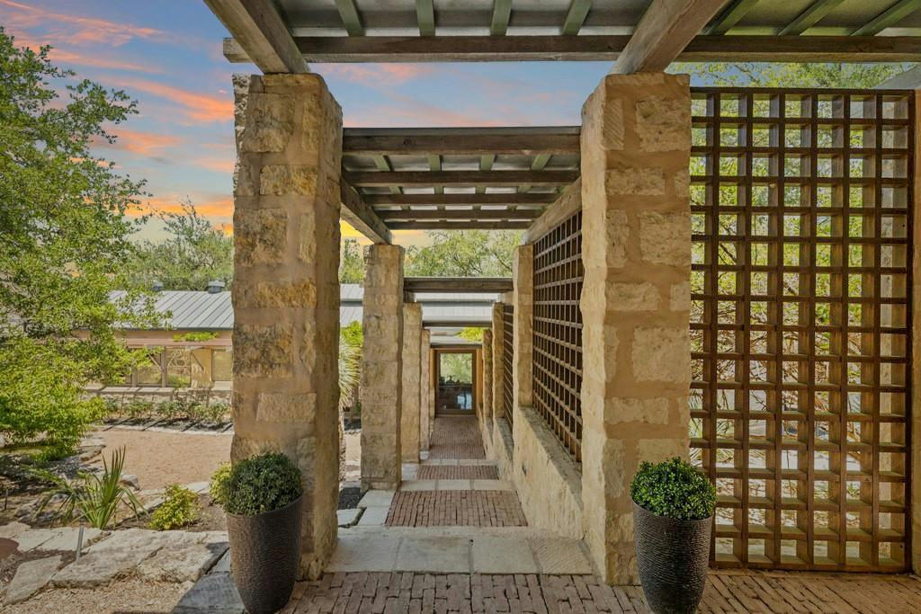 25014 Pedernales Canyon Trl — photo 3