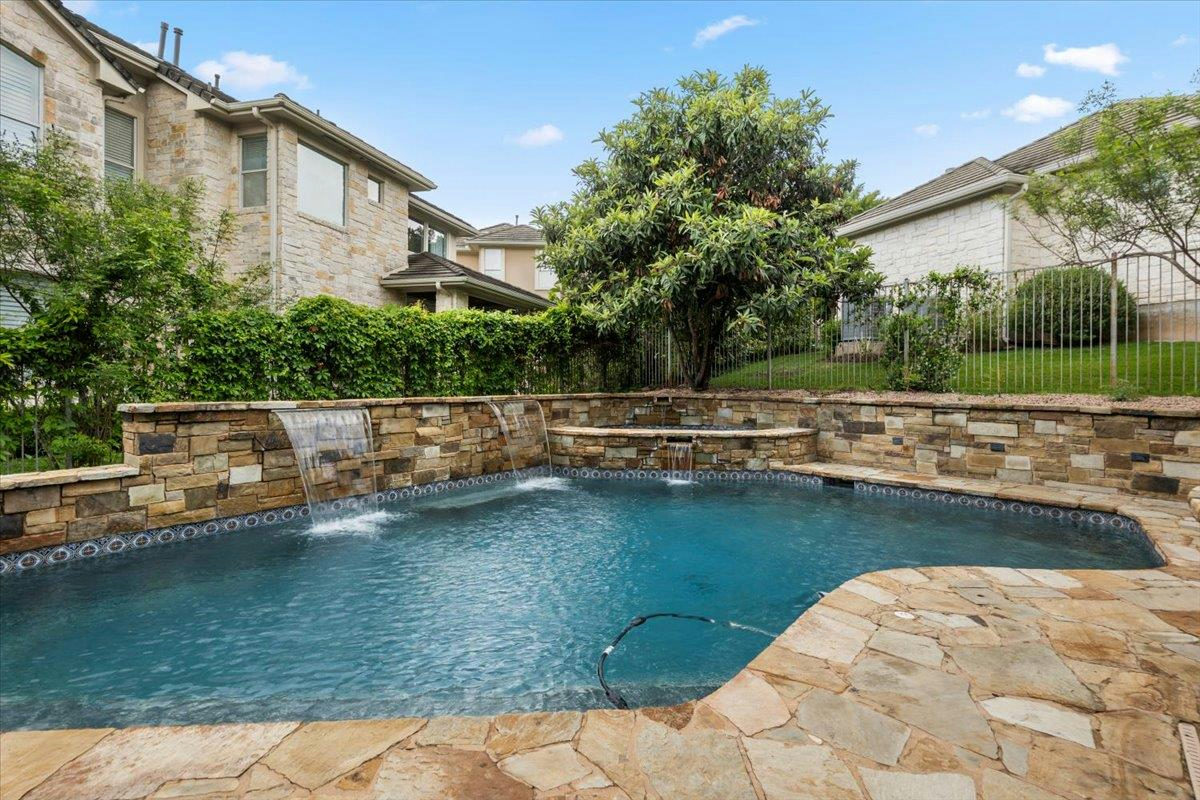 4308 Canoas Dr — photo 2