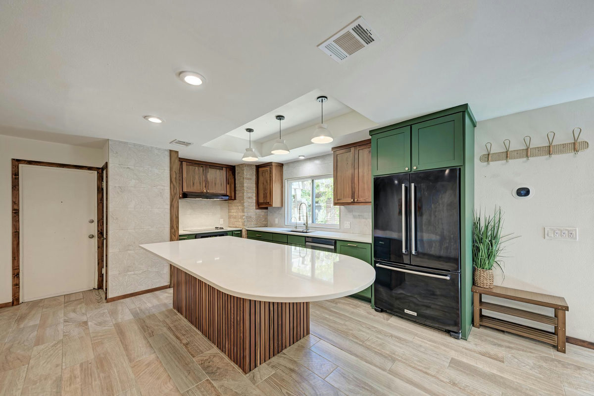 3837 Steck Ave — photo 3