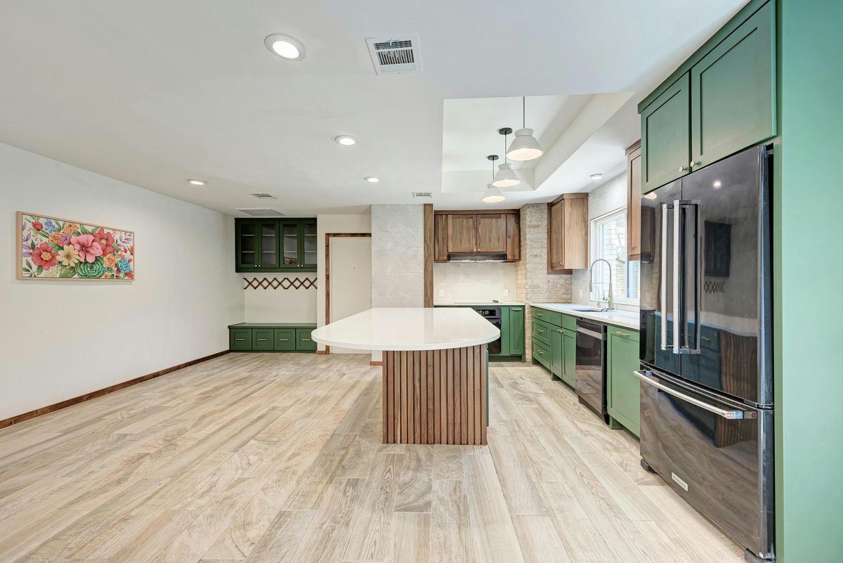 3837 Steck Ave — photo 4