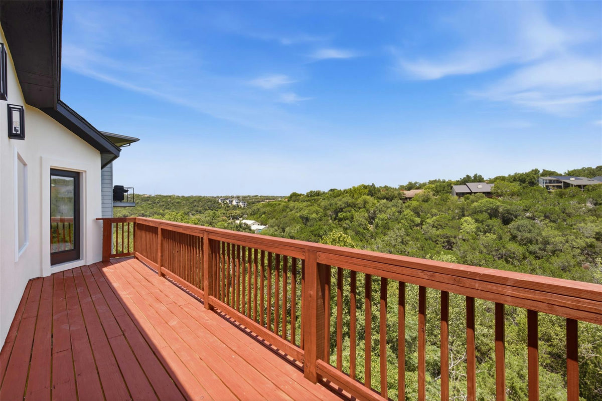 9312 Knoll Crest Loop — exterior