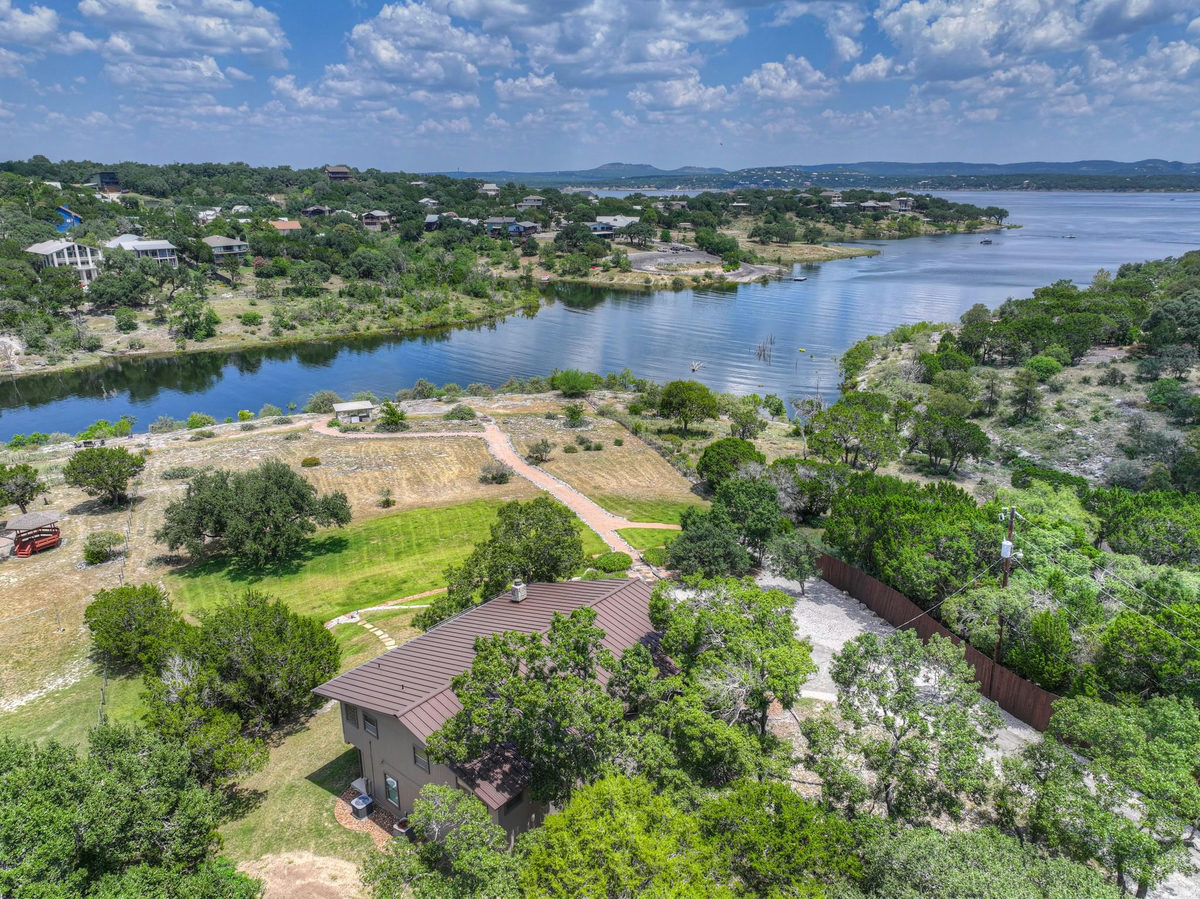 435 Nancy Dr — exterior