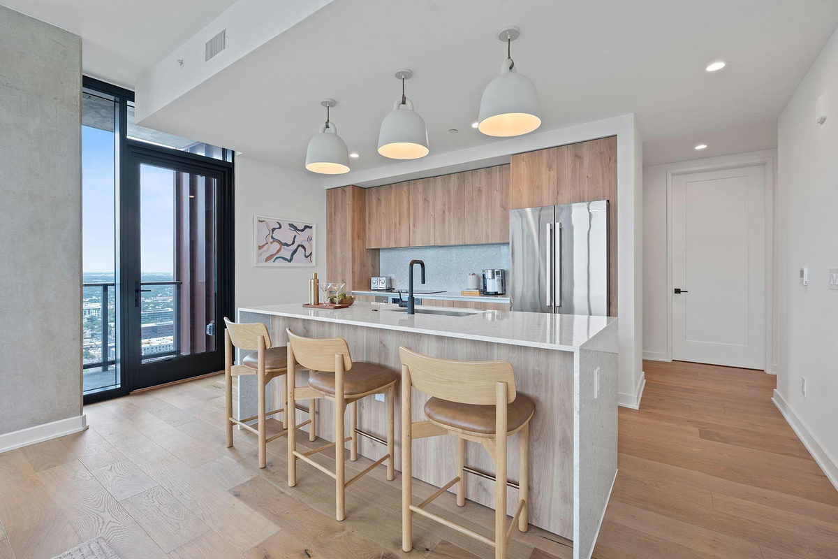 84 East Ave #1401 — photo 4