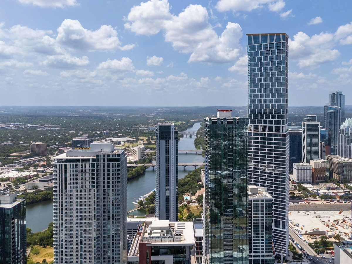 610 Davis St #3009 — exterior