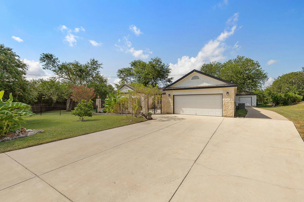 11808 Arnold Ln — photo 4