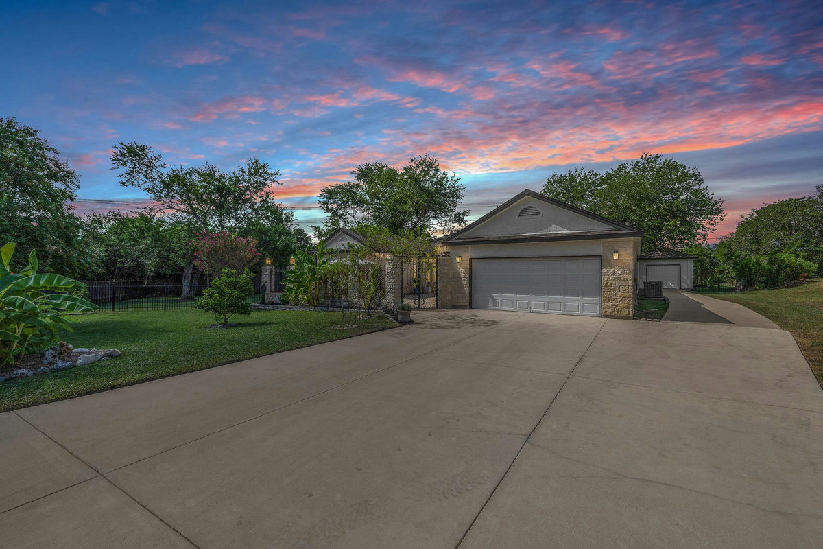 11808 Arnold Ln — photo 3