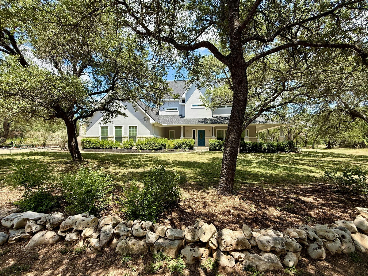670 Woodland Dr — exterior