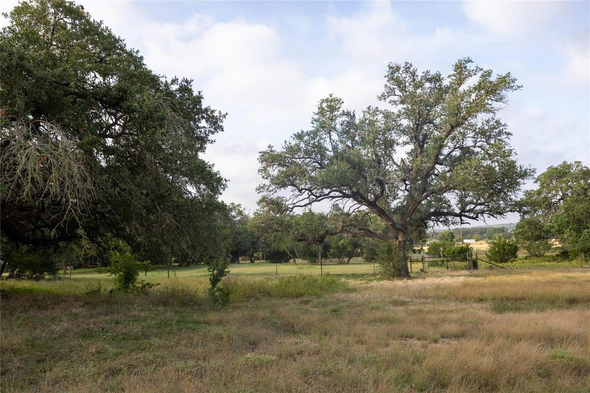 240 Lanier Ranch Rd #B — photo 5