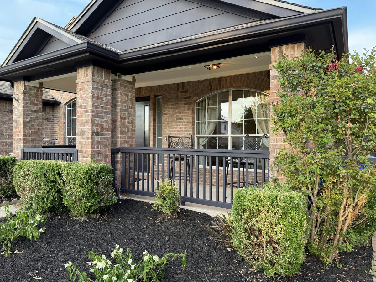2310 Zoa Dr — photo 2