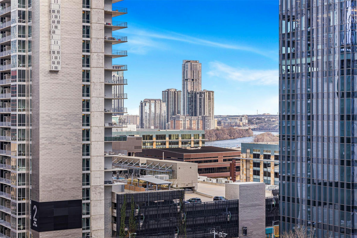 360 Nueces St #1105 — photo 2