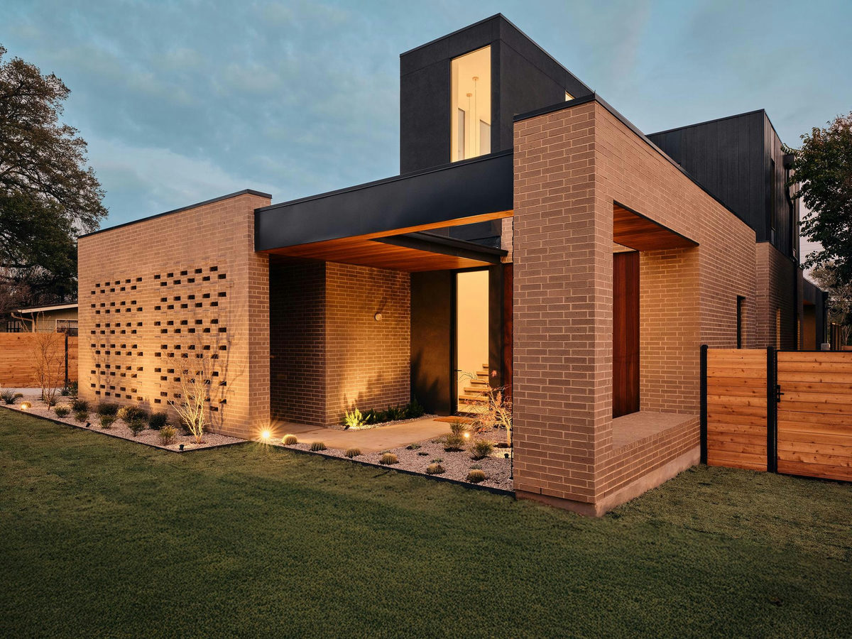 6411 Cary Dr — exterior