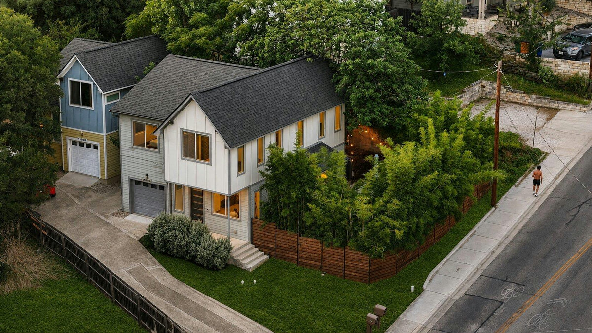 1158 Ridgeway Dr #A — photo 2