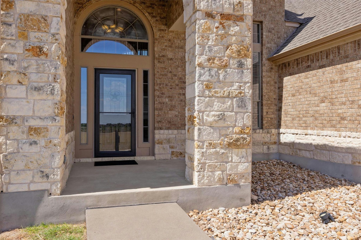 1103 County Road 149 Rd — photo 3