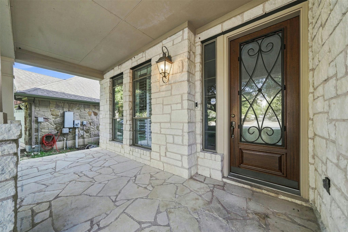 8017 Ladera Verde Dr — photo 2