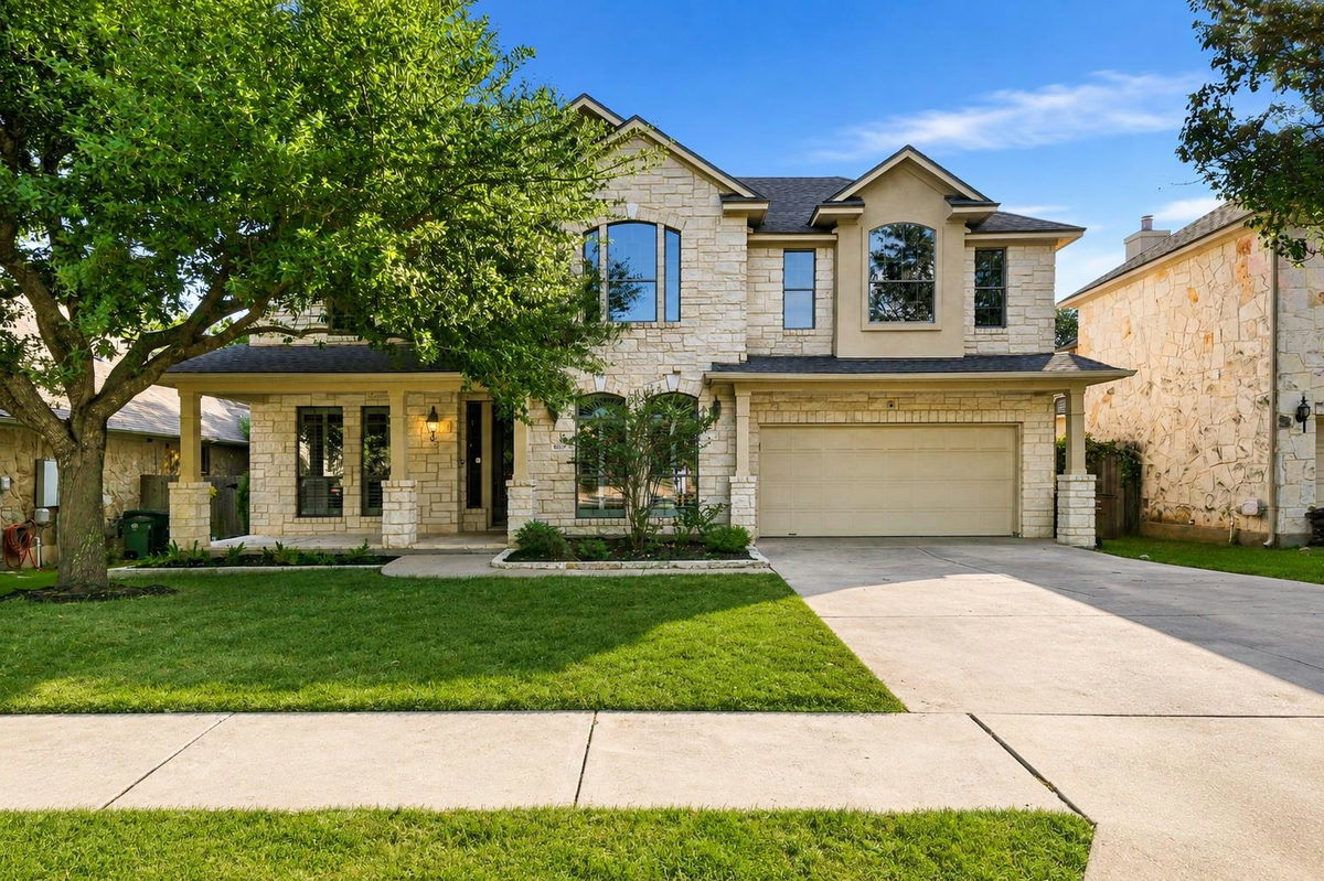 8017 Ladera Verde Dr — exterior
