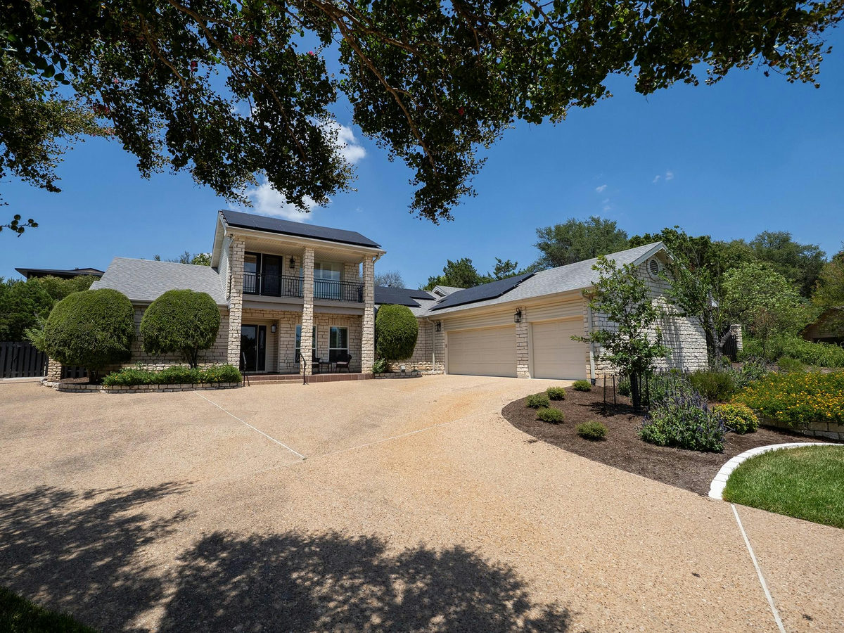 608 Flamingo Cv — exterior