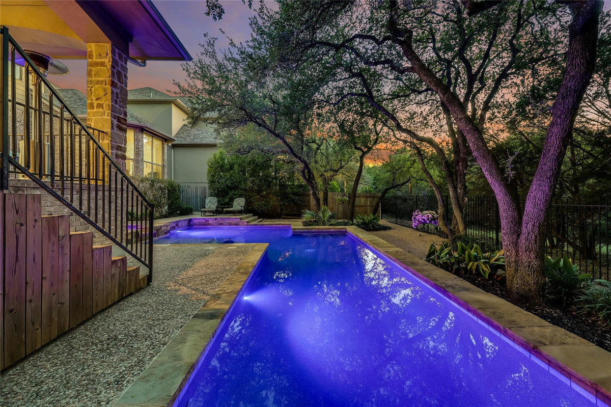 321 Angus Dr — photo 5