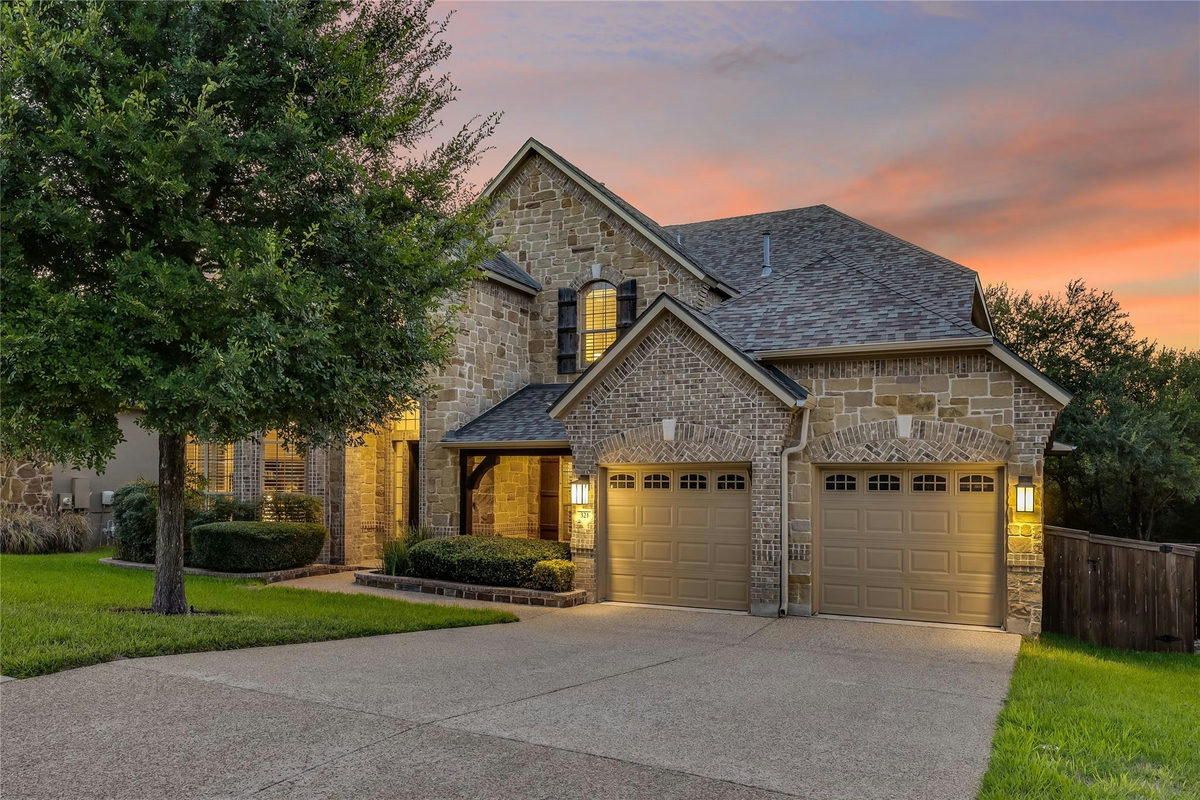 321 Angus Dr — exterior