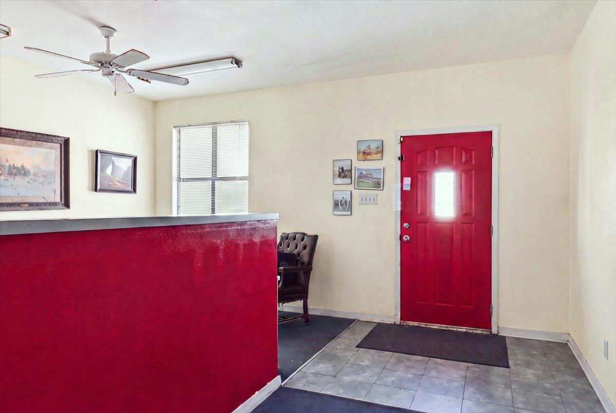 4350 Fm 1105 — photo 3
