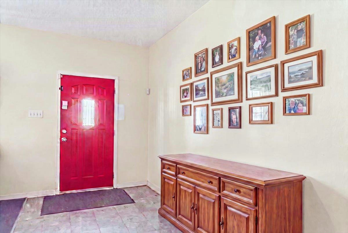 4350 Fm 1105 — photo 4