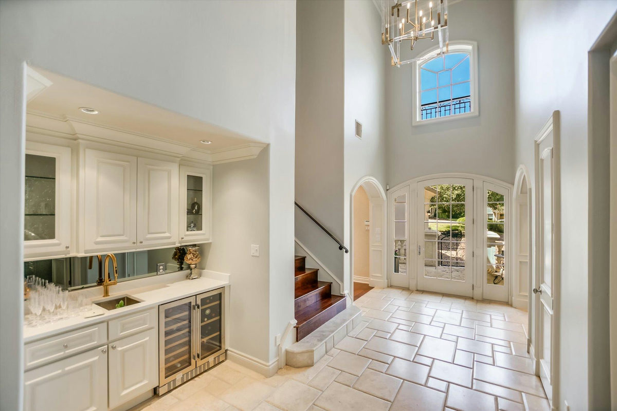 8734 Chalk Knoll Dr — photo 4