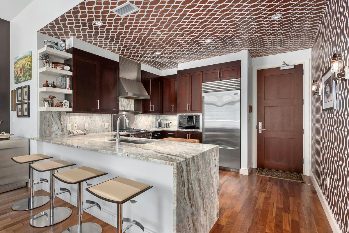 98 San Jacinto Blvd #1306 — photo 3