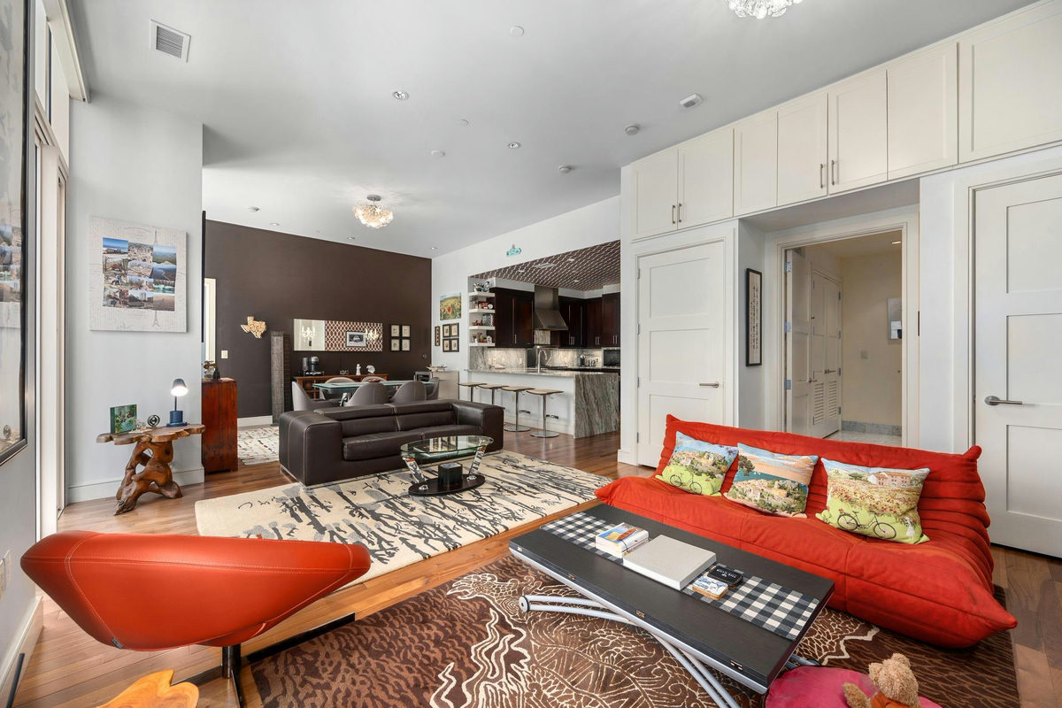 98 San Jacinto Blvd #1306 — photo 5