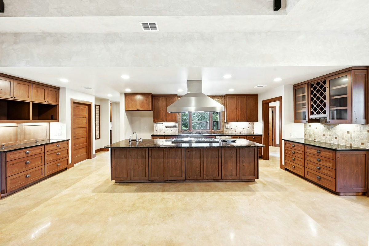 158 Condor Dr — photo 5