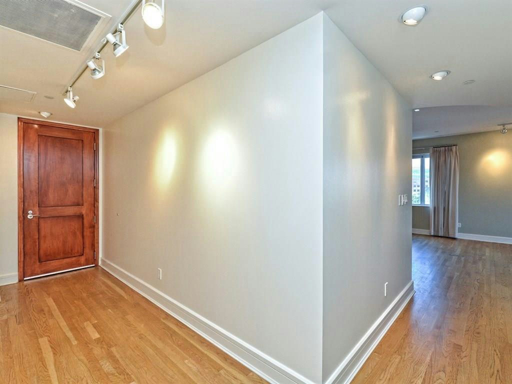 901 W 9th St #508 — photo 2