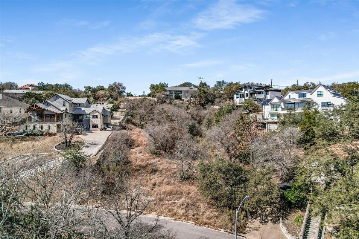 6304 Rusty Ridge Dr — photo 3