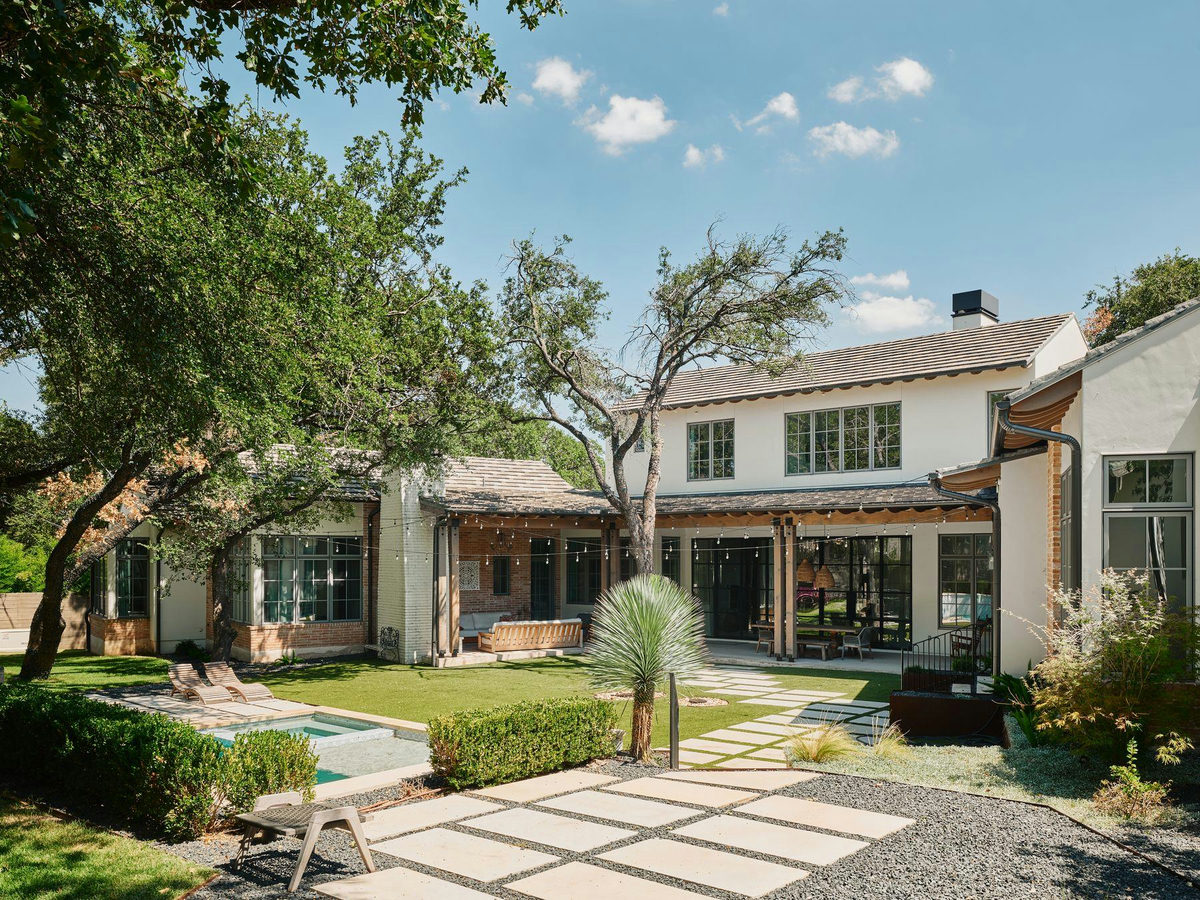 2306 Bonita St — exterior