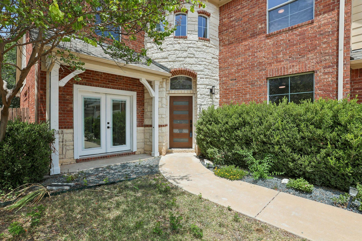 12717 Lee Park Ln — photo 3