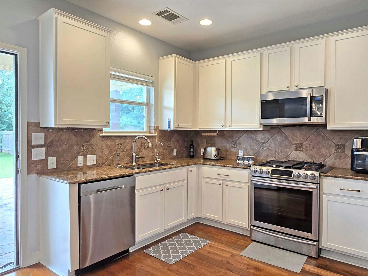 9412 Castle Pines Dr — photo 4
