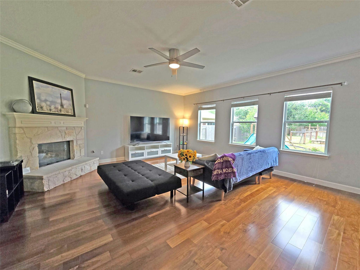 9412 Castle Pines Dr — photo 2