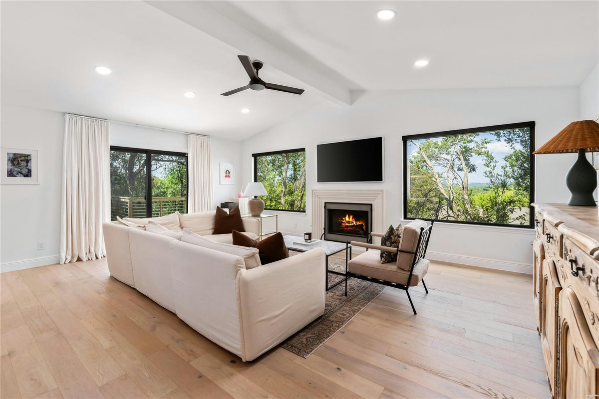 7709 Evaline Ln — photo 3