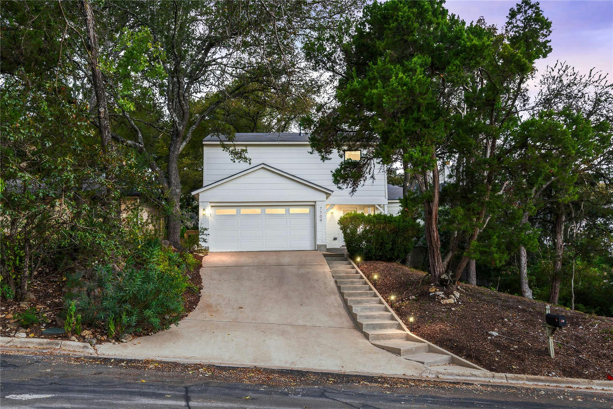 7709 Evaline Ln — exterior
