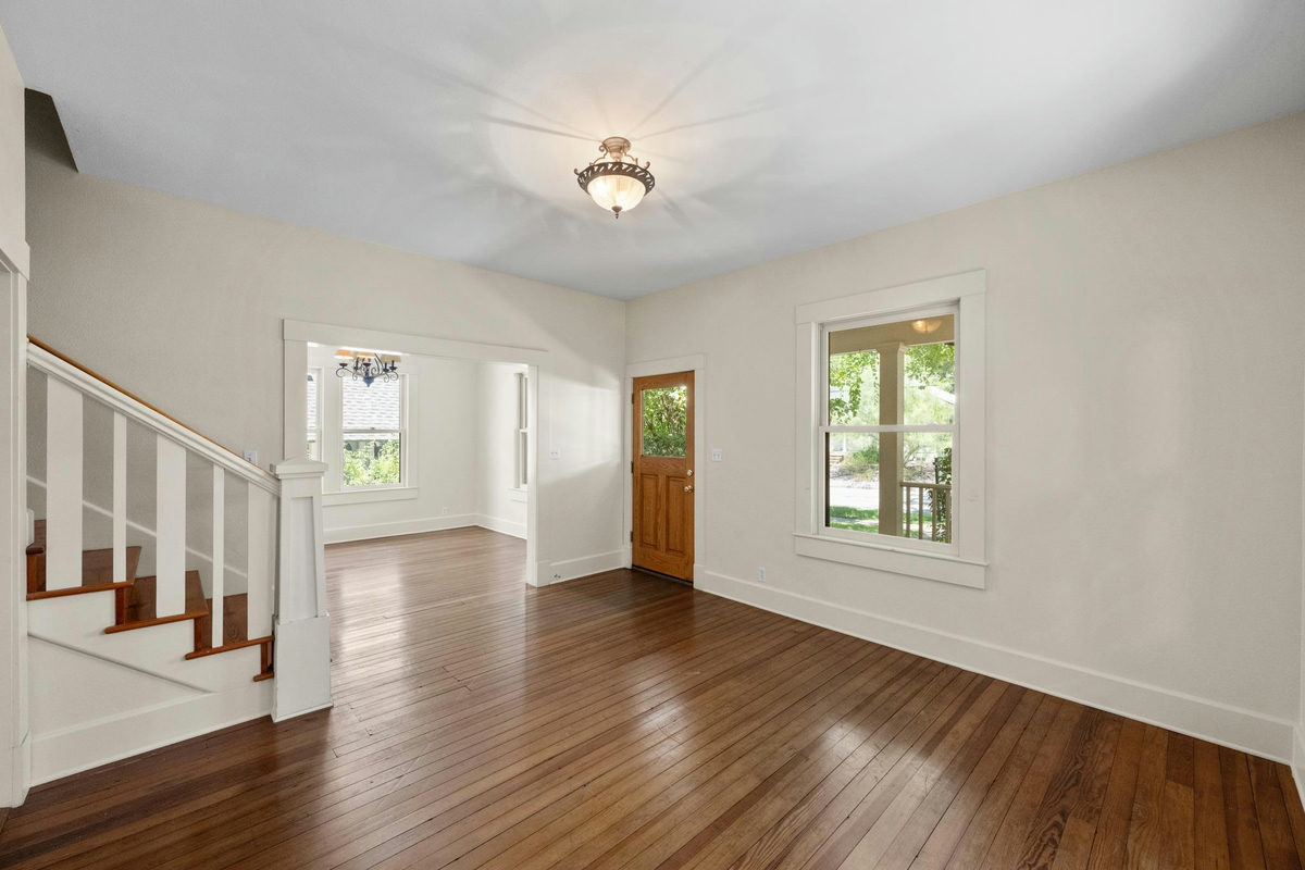 1309 W 10th St — photo 5