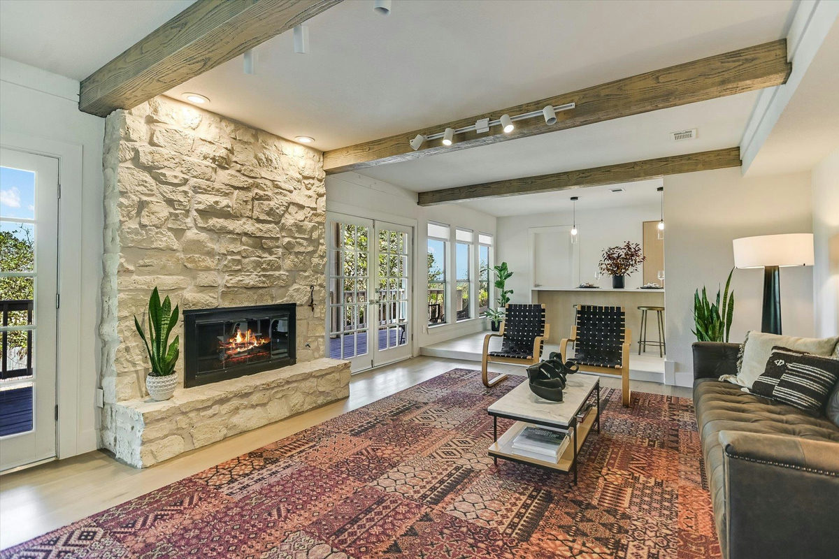 1923 Cypress Pt W — photo 5