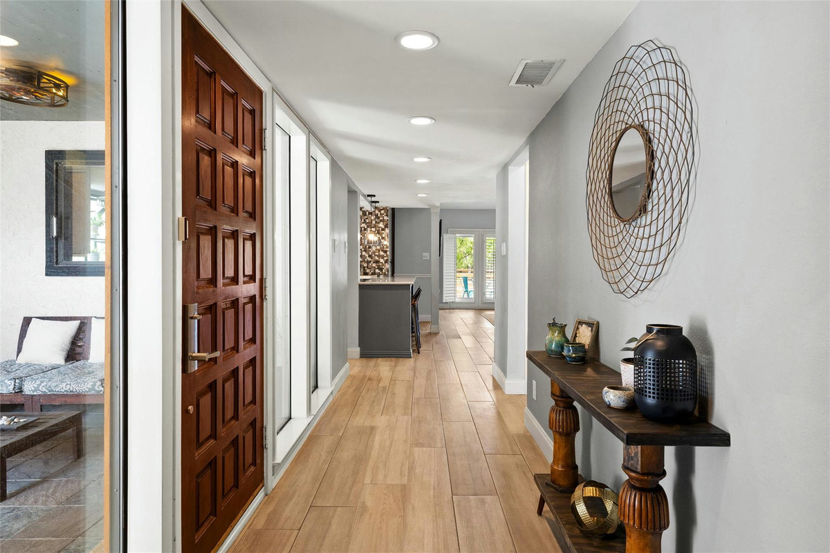 6110 Gardenridge Holw — photo 5