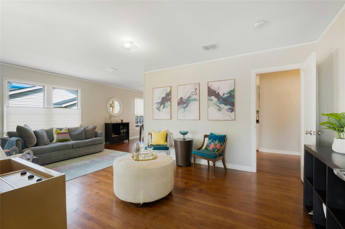1404 Justin Ln #1 — photo 5