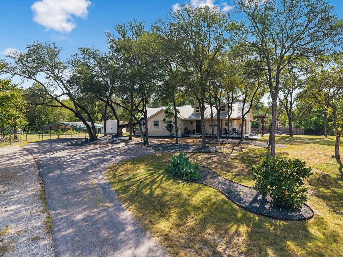 1127 Penion Dr — photo 4