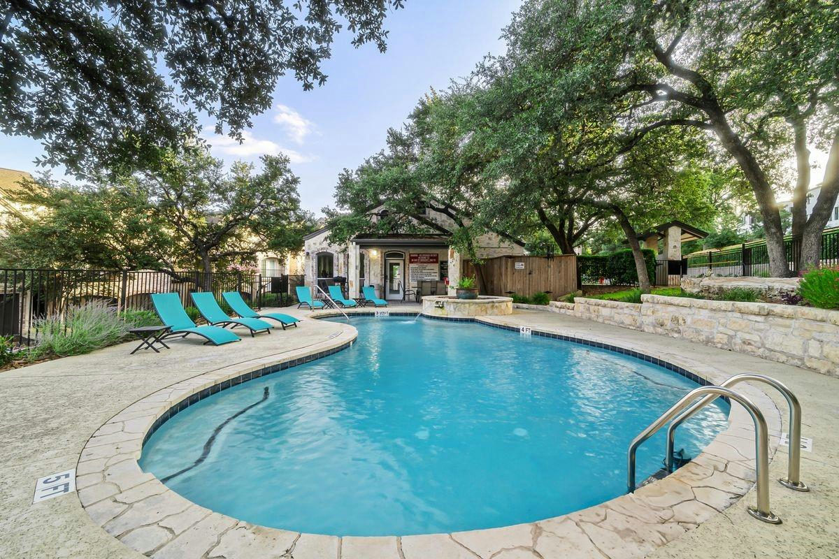 1701 Spyglass Dr #2 — exterior